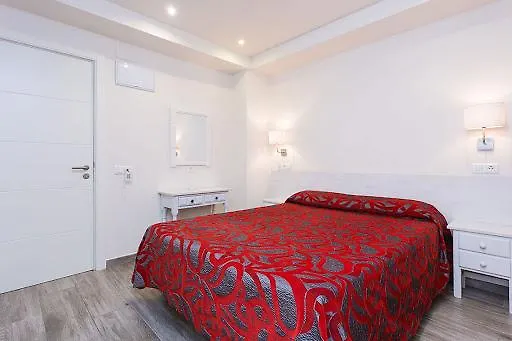 ** Πανσιόν Hostal Sol Y Miel Benalmádena Ισπανία