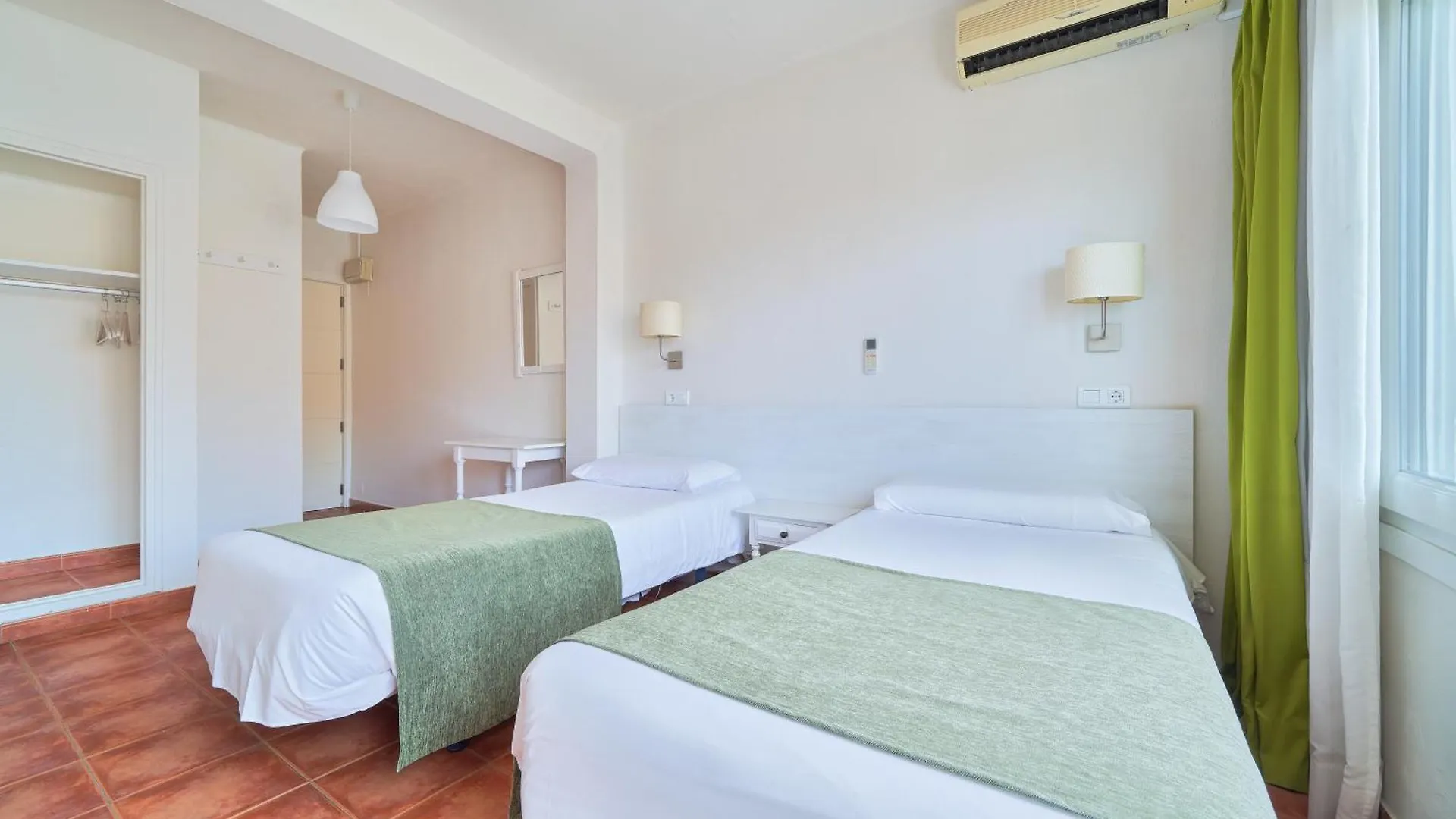 Hostal Sol Y Miel Benalmádena Πανσιόν