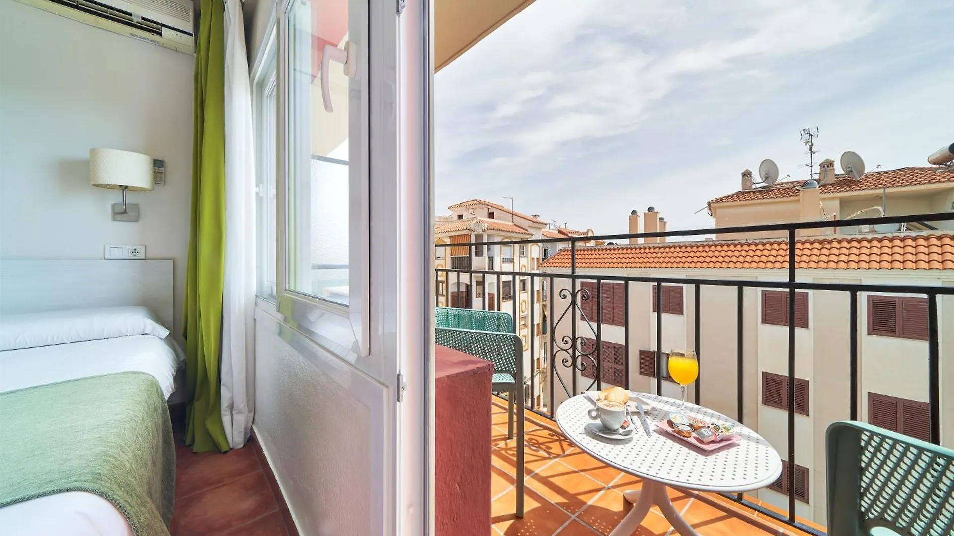 Hostal Sol Y Miel Benalmadena