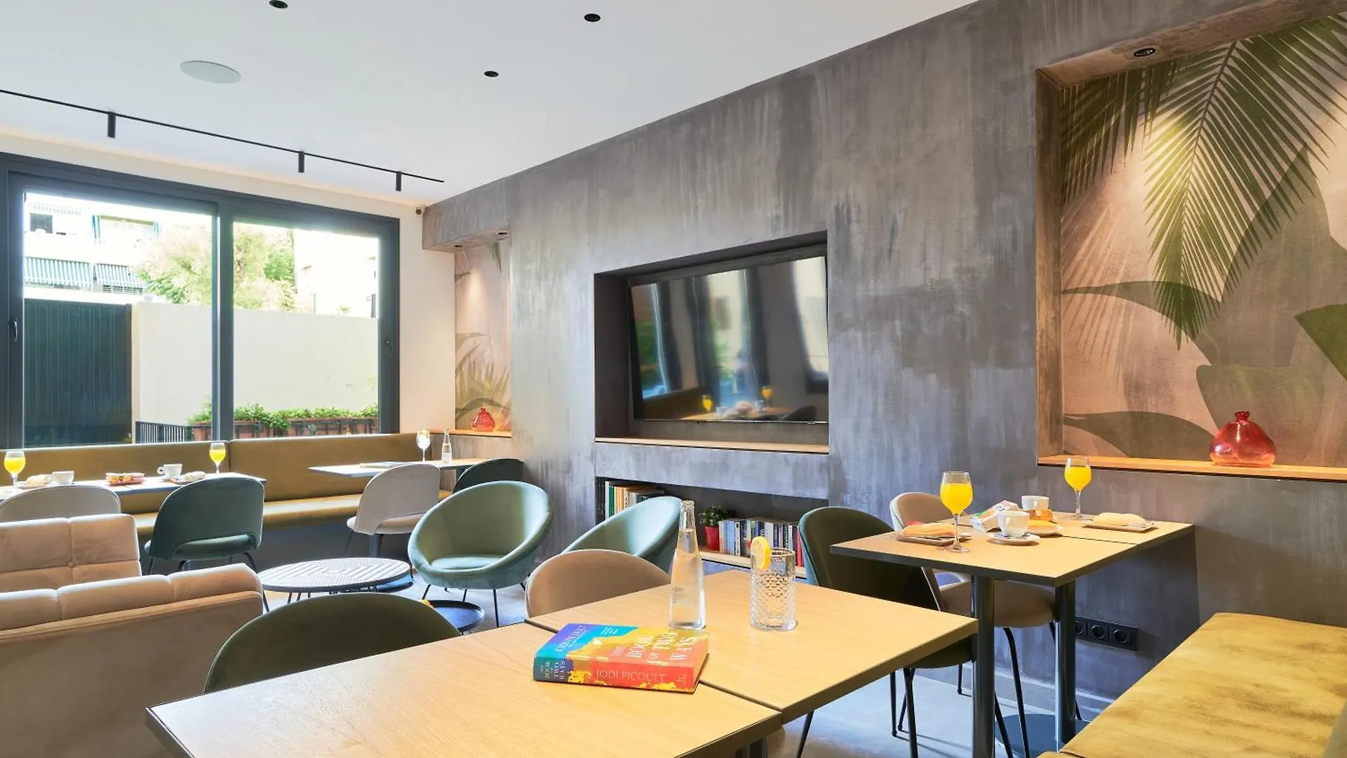 Guest house Hostal Sol Y Miel Benalmadena