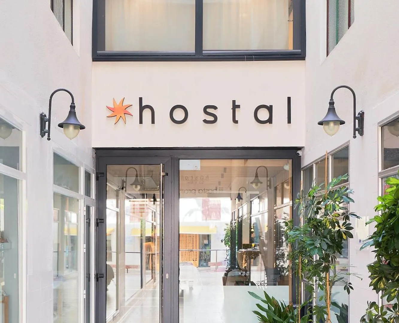 Guest house Hostal Sol Y Miel Benalmadena
