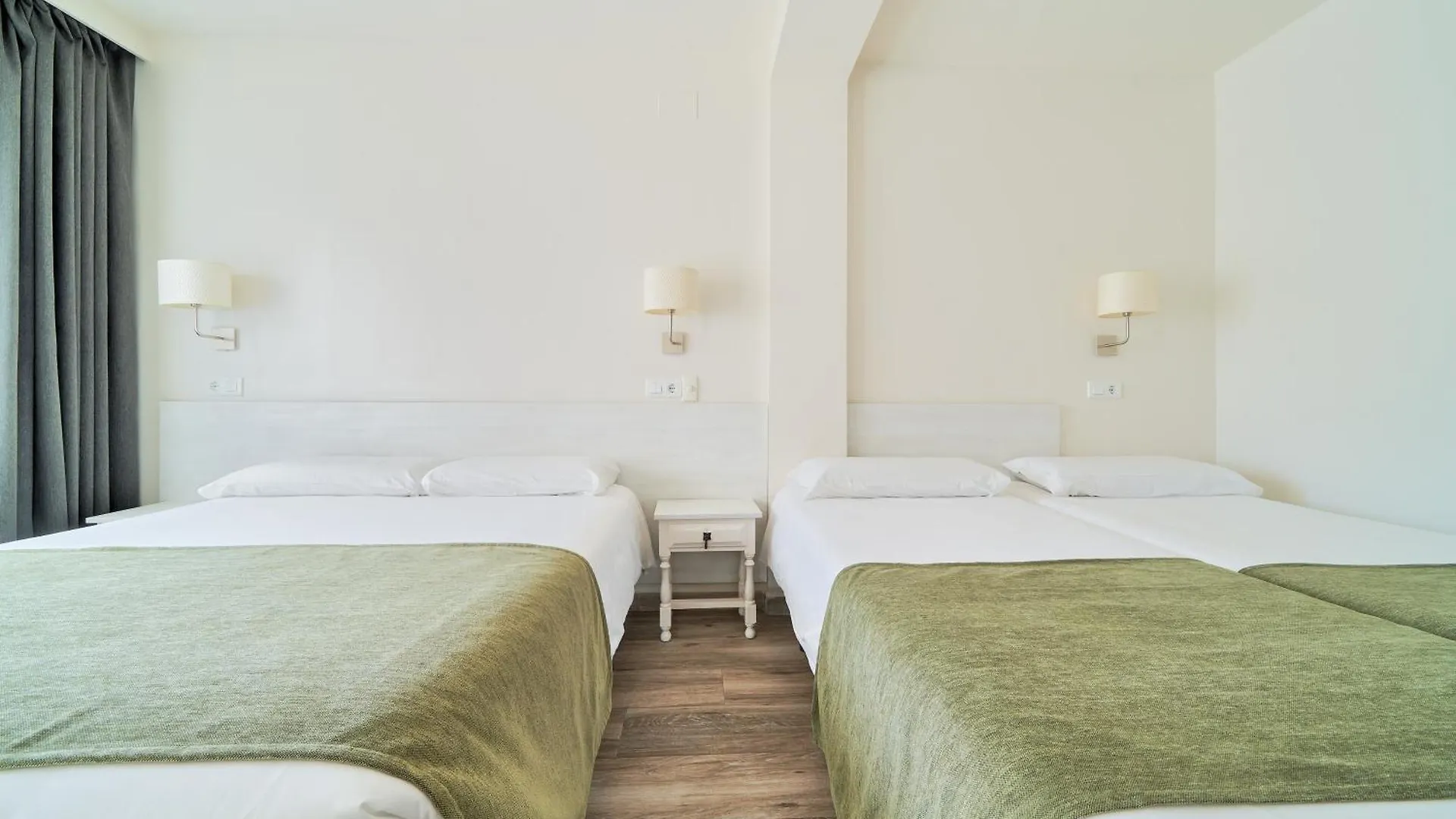 Hostal Sol Y Miel Benalmadena 2*,